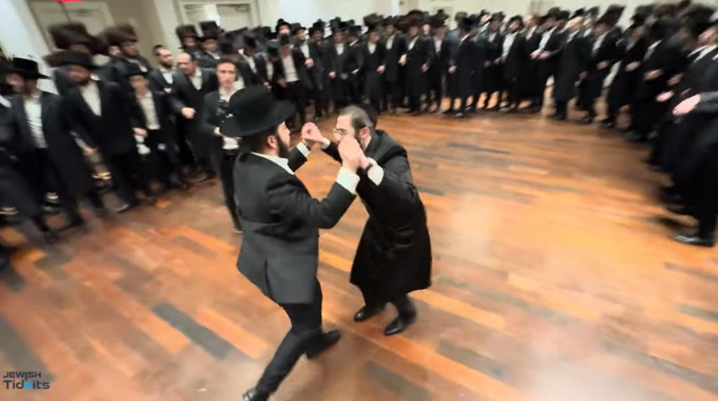 2024-06-25 21_57_24-Avrumi Berko on keys & Shea Berko & fire 🔥 Second Dance @ Efraim – JewishTidbit