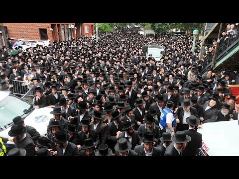 Drone Footage: Levaya of the Kosover Rebbe in Boro Park