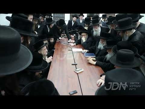 Nichum Aveilim For the Kosov Rebbe Z”tl