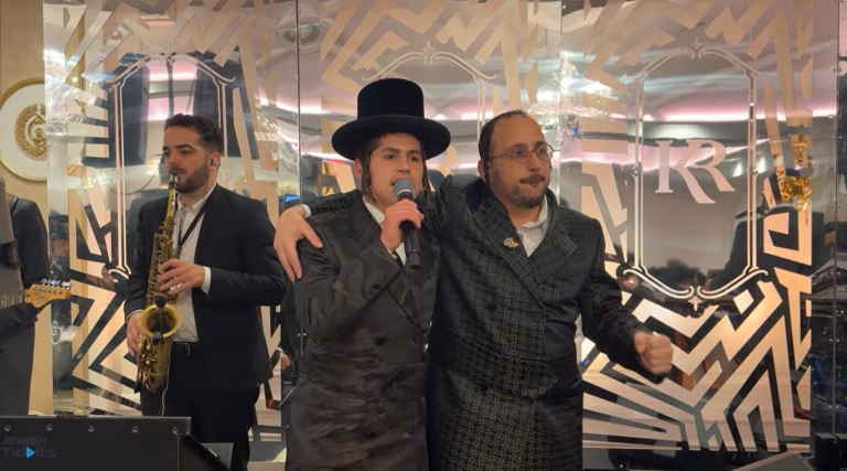 Lipa Schmeltzer and His Son Sing at Wedding