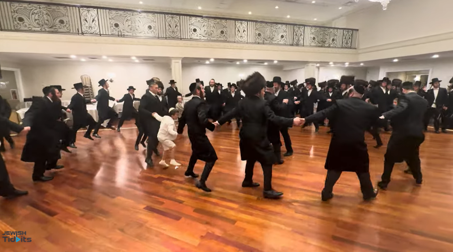 Benzion Wabberman & Yanky Briskman Hit Second Dance