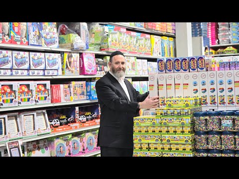 Chanukah & Black Friday Specials at Toys4u Lakewood with CEO Yossi Itzkowitz