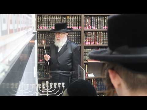 חנוכה ביי האדמו”ר מ’וויען