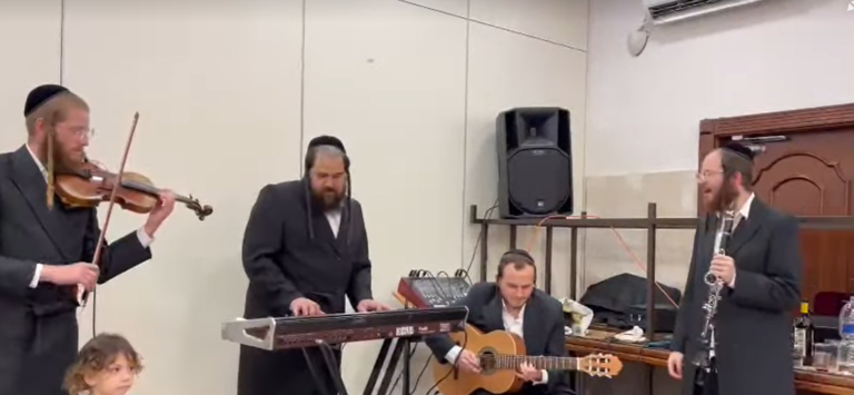כלייזמר ניגון גלאטער בולגר | דוד פרנק – נתן אטינגר – שישפורטיש – עקשטיין | Klezmer Nigun Glater – Live