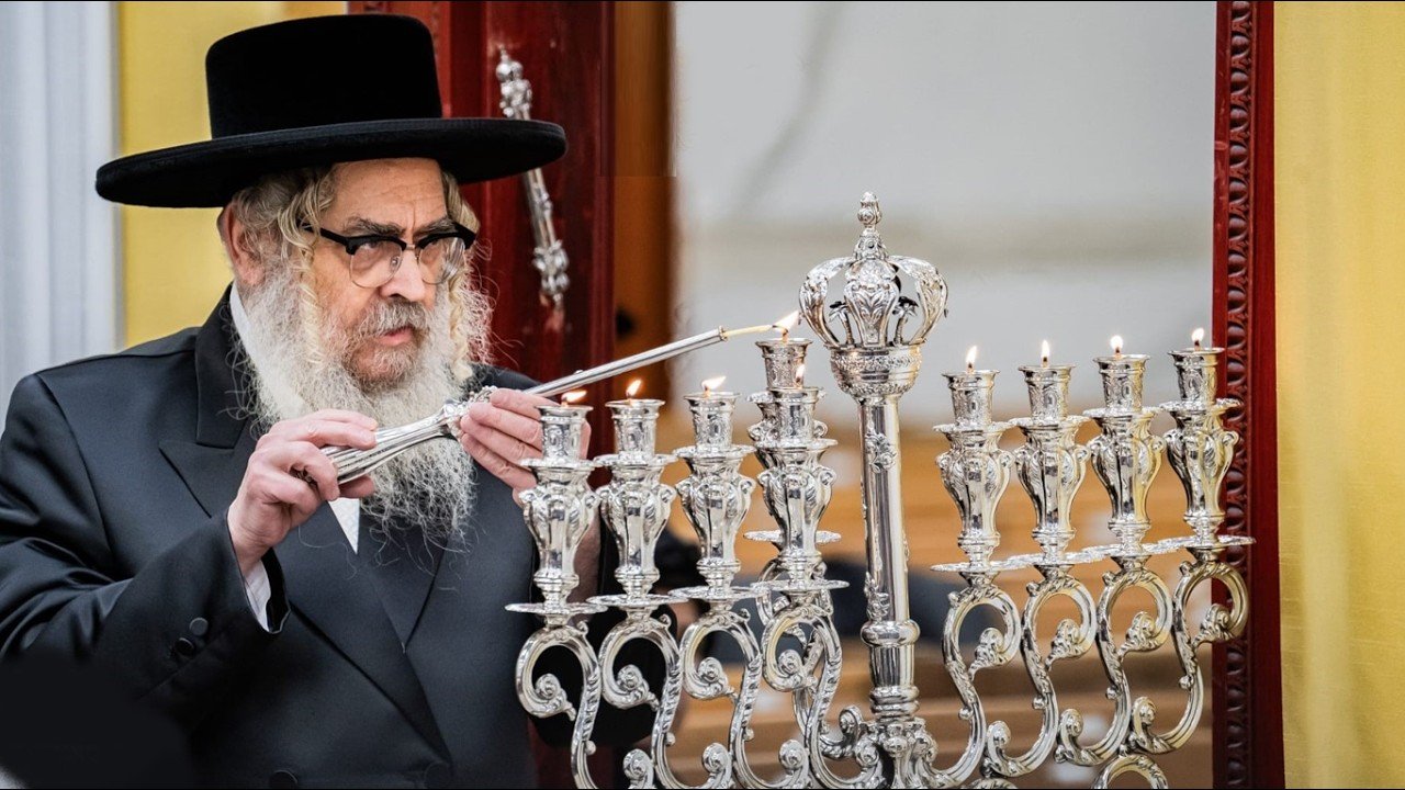 זאת חנוכה ביי האדמו''ר מ'סאטמאר