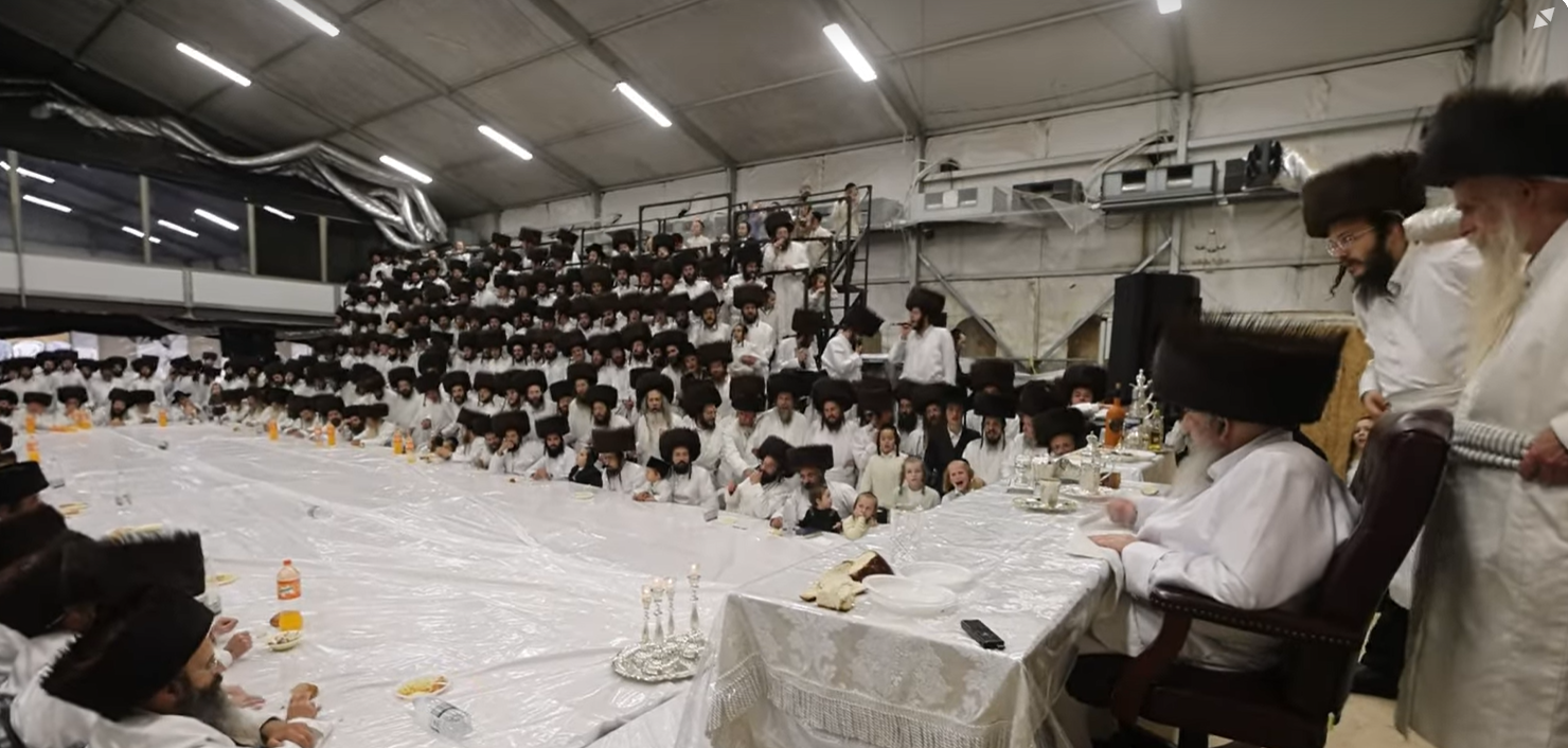 טיש יארצייט בלעלוב  מוצאי יוהכ תשפו
