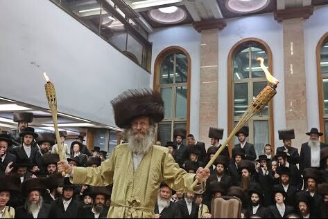 Rav Elimelich Biderman Simchas Beis Hashoiave in Beth Shemesh