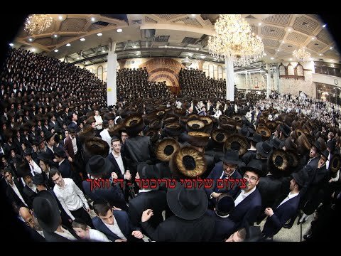 הקפות שניות מוצאי שמחת תורה תשפ”ו בחצה”ק דושינסקיא | Hakafas Shniyes in Dushinsky
