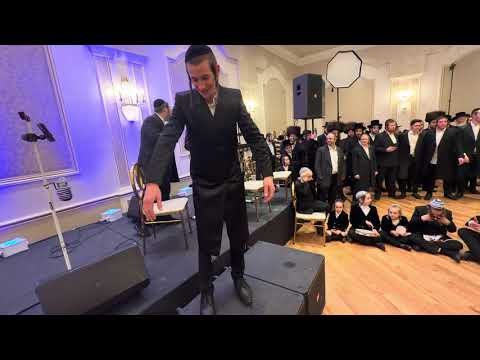 Kalmy Schwartz & Avrumi Cohen – Wedding Dance