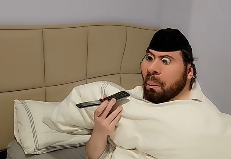 Waking up and Kol Mevaser Is Still Talking…..🧐